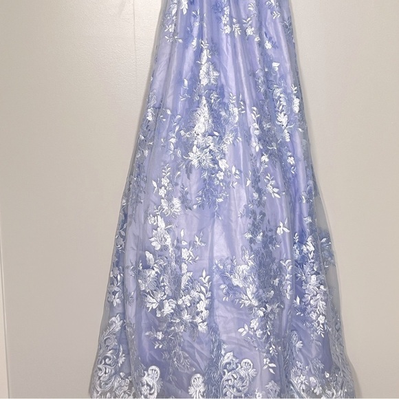 BCX Juniors' Floral Embroidered Gown, evening dress size 5, lavender - Picture 13 of 13